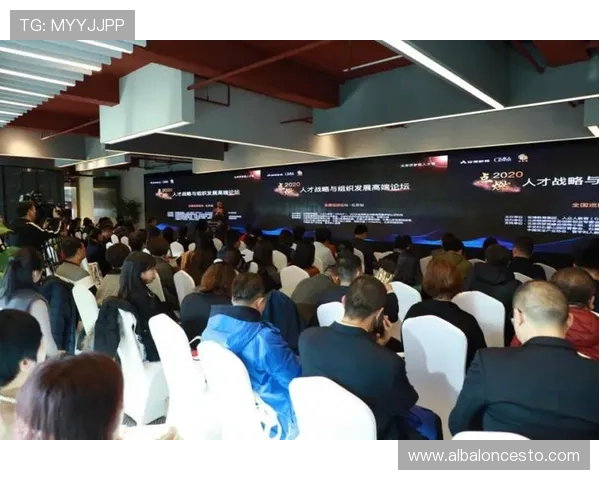 黄金城游戏导航：分享游戏心得，建立高效团队合作与战略